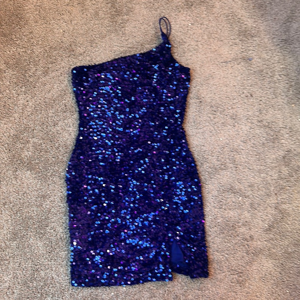 Blue sparkly hoco dress fitted size small no alterations
